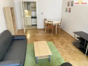 Pronájem bytu 2+1, Praha - Žižkov, Biskupcova, 52 m2