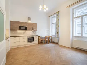 Pronájem bytu 3+kk, Praha - Nové Město, Hálkova, 77 m2