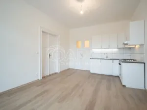 Pronájem bytu 2+kk, Praha - Staré Město, Betlémská, 48 m2