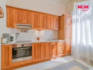 Prodej bytu 3+1, Mariánské Lázně - Úšovice, Anglická, 95 m2