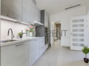 Pronájem bytu 1+1, Praha - Nové Město, Vyšehradská, 37 m2