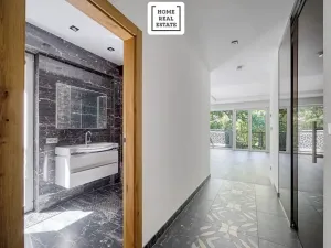 Prodej bytu 4+kk, Karlovy Vary, Šumavská, 171 m2