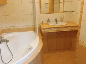 Prodej bytu 3+1, Tachov, Bělojarská, 76 m2