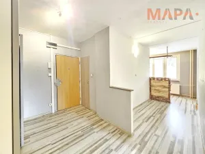 Prodej bytu 3+1, Chomutov, Zahradní, 60 m2
