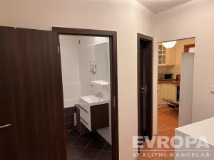 Pronájem bytu 2+1, Praha - Libeň, Podvinný mlýn, 52 m2