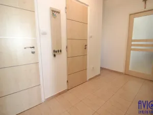 Pronájem bytu 3+1, Praha - Záběhlice, Jasmínová, 76 m2