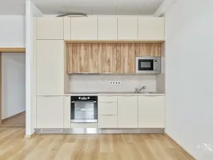 Prodej bytu 2+kk, Praha - Libeň, Českomoravská, 57 m2
