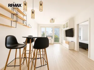 Pronájem bytu 2+kk, Praha - Hloubětín, Granitova, 53 m2