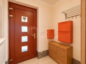 Prodej chaty, Dolní Břežany, U Lesa, 50 m2