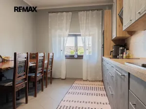 Prodej vily, Králův Dvůr, Pod Lesem, 296 m2