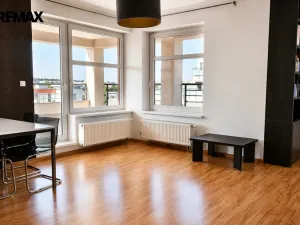 Pronájem bytu 2+kk, Hradec Králové - Nový Hradec Králové, Rybova, 62 m2