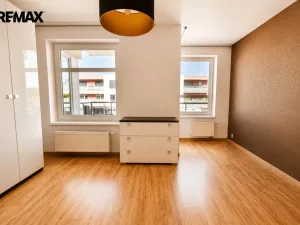 Pronájem bytu 2+kk, Hradec Králové - Nový Hradec Králové, Rybova, 62 m2