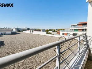 Pronájem bytu 2+kk, Hradec Králové - Nový Hradec Králové, Rybova, 62 m2
