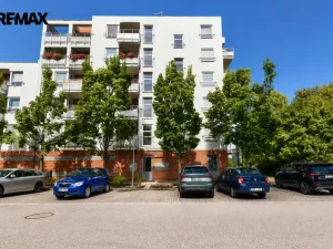 Pronájem bytu 2+kk, Hradec Králové - Nový Hradec Králové, Rybova, 62 m2