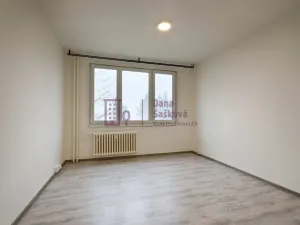 Pronájem bytu 1+kk, Jindřichův Hradec - Jindřichův Hradec III, sídliště Vajgar, 25 m2
