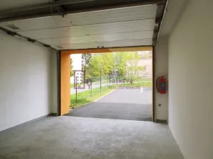 Pronájem garáže, Jindřichův Hradec - Jindřichův Hradec III, sídliště Vajgar, 20 m2