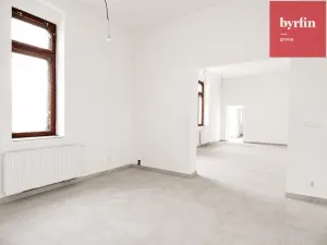 Pronájem obchodního prostoru, Krnov, nám. Minoritů, 88 m2
