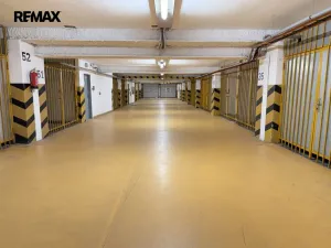 Pronájem bytu 2+1, Praha - Libeň, Přádova, 68 m2