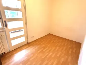 Pronájem bytu 3+kk, Praha, Ve struhách, 58 m2
