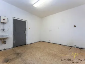 Prodej bytu 2+kk, Praha - Hloubětín, V chaloupkách, 58 m2