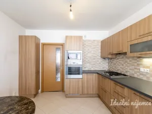 Pronájem bytu 3+1, Praha - Modřany, Levského, 75 m2