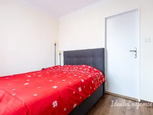 Pronájem bytu 1+1, Praha, Křivoklátská, 33 m2