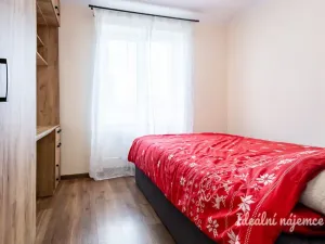 Pronájem bytu 1+1, Praha, Křivoklátská, 33 m2
