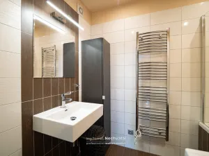 Prodej bytu 3+kk, Znojmo, U Lesíka, 68 m2