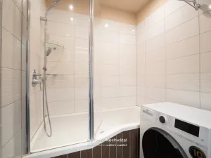 Prodej bytu 3+kk, Znojmo, U Lesíka, 68 m2
