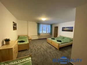 Prodej rodinného domu, Lipová-lázně - Horní Lipová, 320 m2