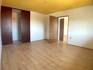 Pronájem rodinného domu, Praha - Velká Chuchle, Větrová, 90 m2