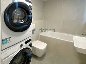Pronájem bytu 1+kk, Praha, Na Viktorce, 39 m2