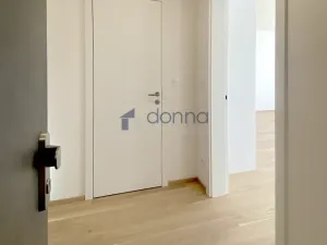 Pronájem bytu 1+kk, Praha, Na Viktorce, 39 m2