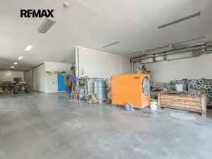 Prodej vily, Králův Dvůr, Pod Lesem, 708 m2