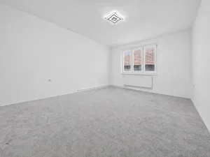 Prodej bytu 3+1, Černuc, 79 m2
