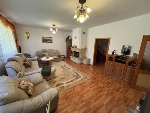 Prodej rodinného domu, Praha - Lysolaje, Nad Helmrovkou, 301 m2