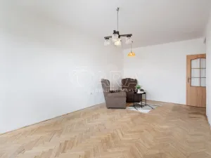Prodej bytu 3+1, Kamenice, Sídliště I, 72 m2