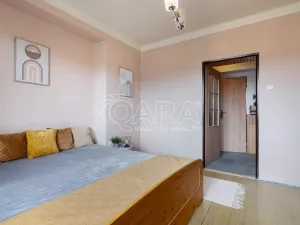 Prodej bytu 3+1, Kamenice, Sídliště I, 72 m2