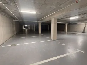 Pronájem garáže, Olomouc, Třída Jiřího Pelikána, 12 m2