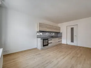 Prodej bytu 2+kk, Praha - Libeň, V zahradách, 48 m2