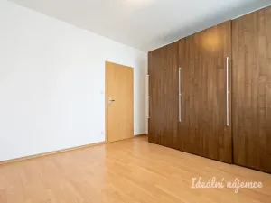 Pronájem bytu 3+kk, Praha - Vysočany, Poděbradská, 64 m2