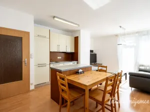 Pronájem bytu 3+kk, Praha - Vysočany, Poděbradská, 64 m2
