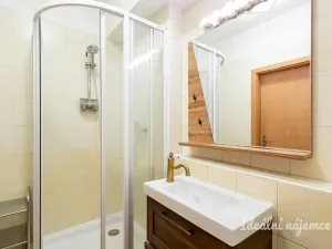 Pronájem bytu 3+kk, Praha - Vysočany, Poděbradská, 64 m2