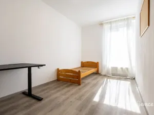 Pronájem bytu 3+kk, Praha - Vysočany, Poděbradská, 64 m2