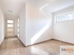 Prodej rodinného domu, Drnholec, Tyršova, 300 m2