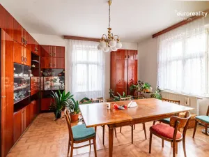 Prodej rodinného domu, Kraslice, Dukelská, 267 m2