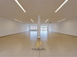 Pronájem obchodního prostoru, Uničov, Šumperská, 450 m2