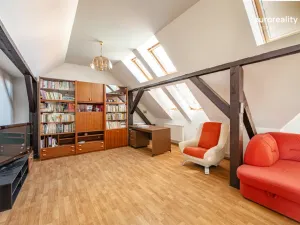 Prodej vícegeneračního domu, Sokolov, U Divadla, 360 m2