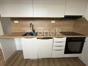 Pronájem bytu 2+1, Zlín, M. Knesla, 56 m2