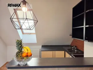 Prodej bytu 2+kk, Jesenice, Příčná I., 45 m2